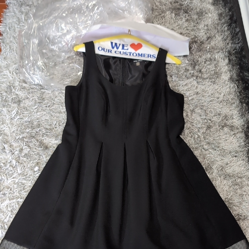 Elegant Black Sleeveless Dress